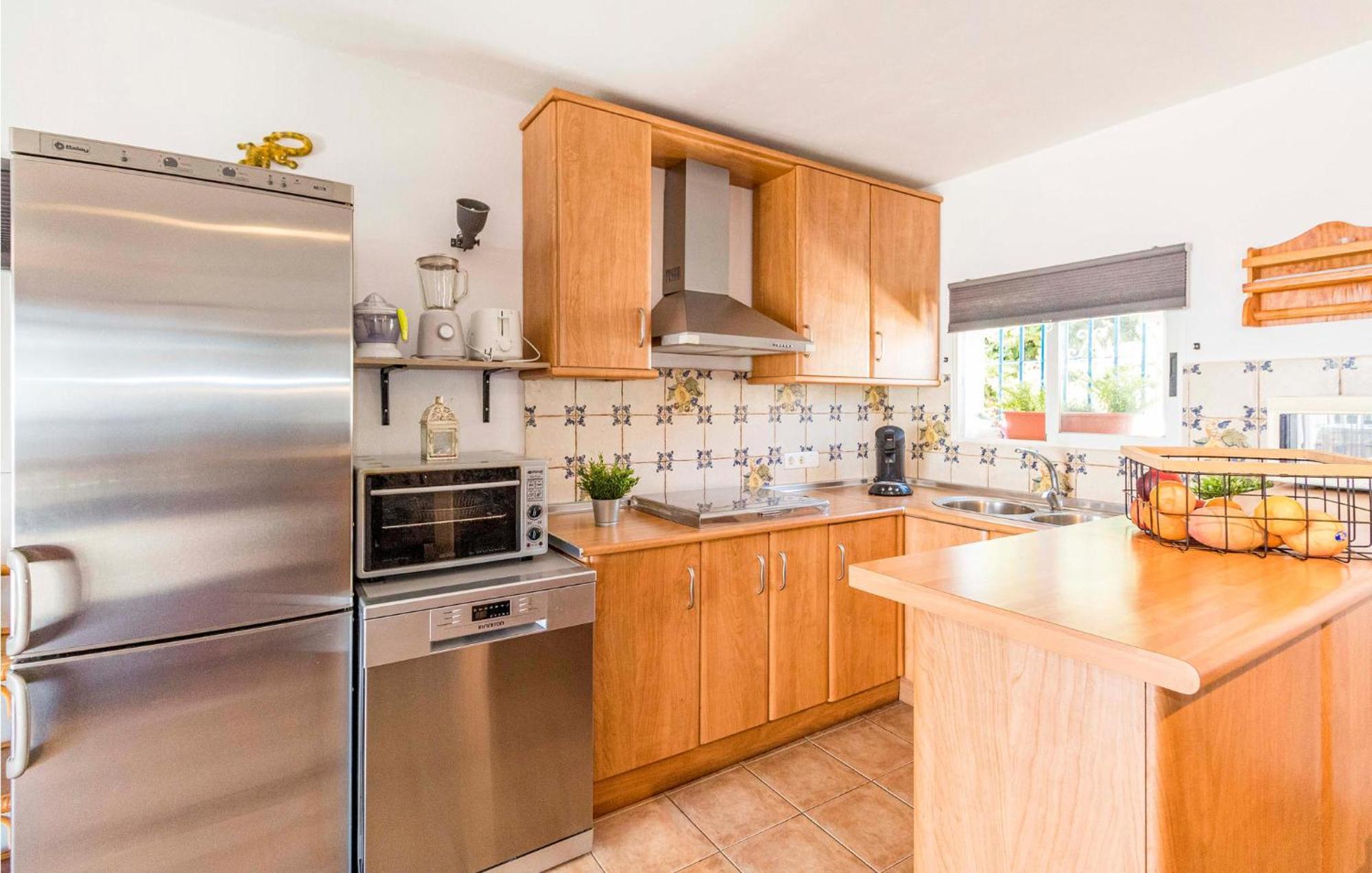 Pet Friendly Home In Velilla-Taramay With Kitchen Extérieur photo